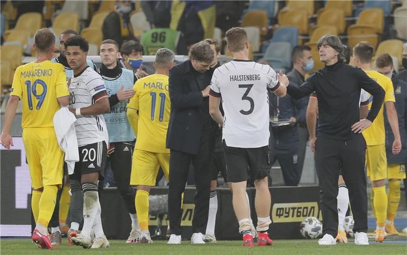 ألمانيا وأوكرانيا في مباراة سابقة