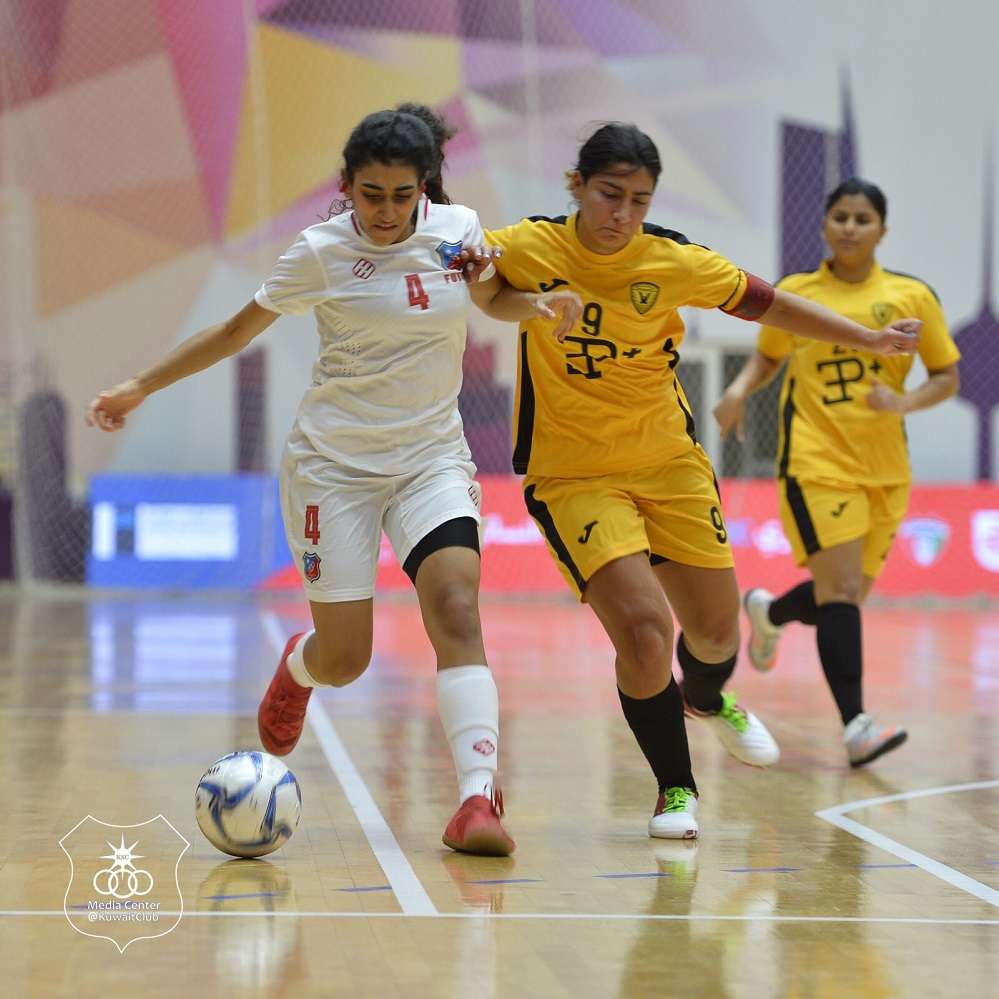 من لقاء القادسية والكويت