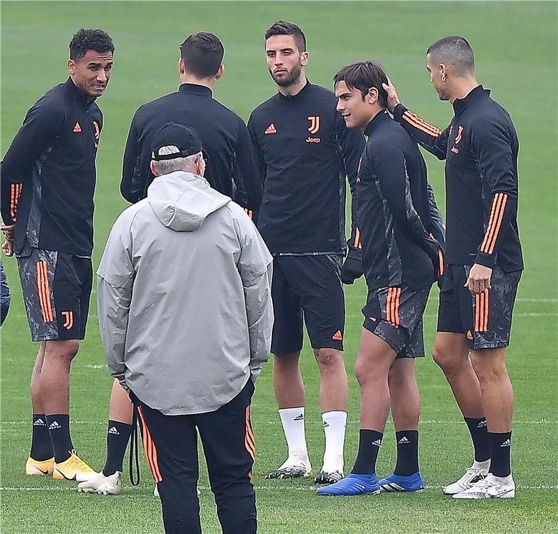 لاعبو يوفنتوس