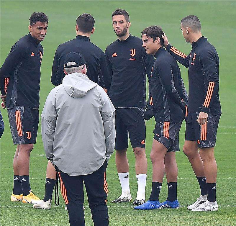 لاعبو يوفنتوس