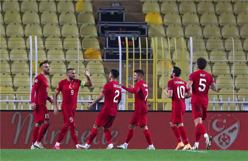 لاعبو منتخب تركيا