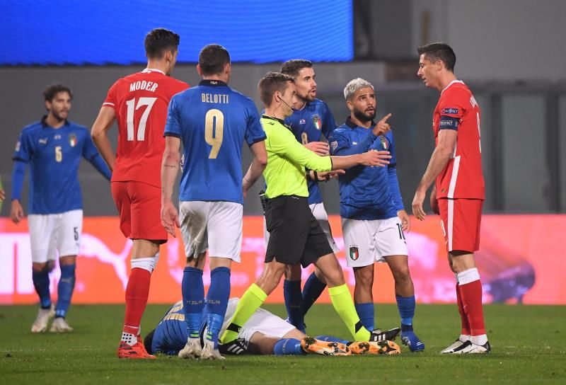 لحظة واقعة ليفاندوفسكي وباستوني