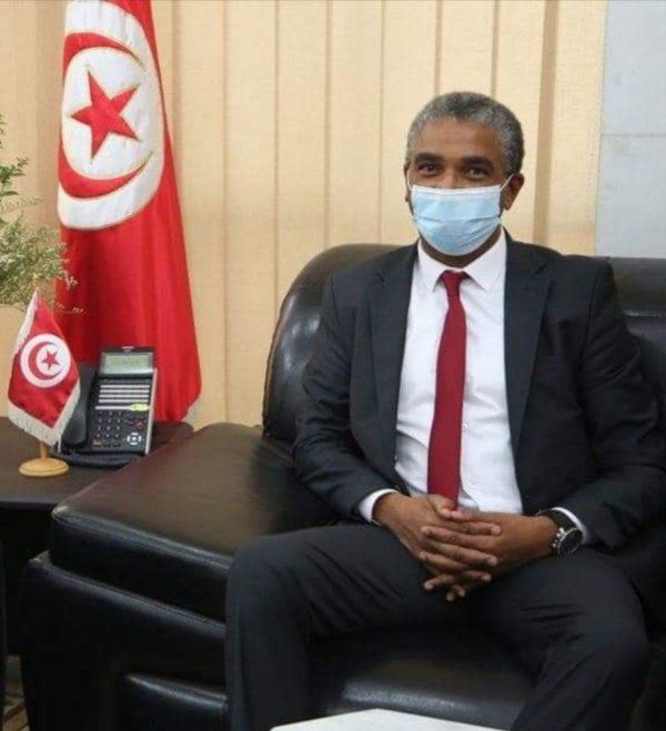  وزير الرياضة كمال دقيش 