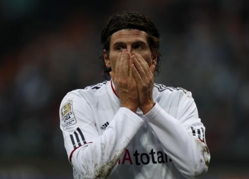 2011-01-292011-01-29t155927z_01_cha108_rtridsp_3_soccer-germany_reuters