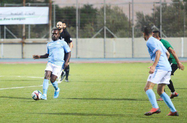 من دوري المحترفين