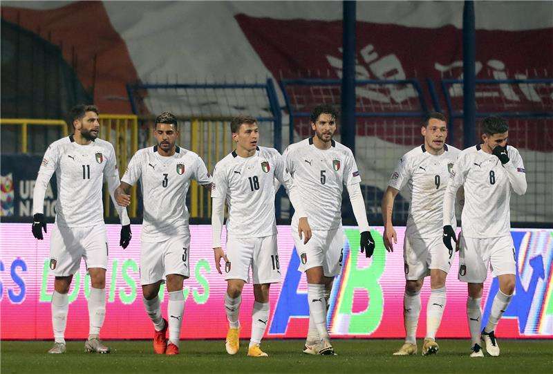 فرحة لاعبي إيطاليا