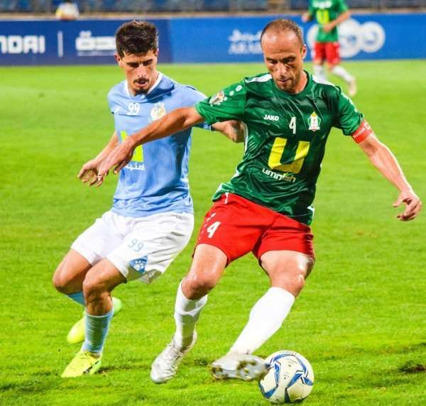 من مباريات الوحدات في الدوري