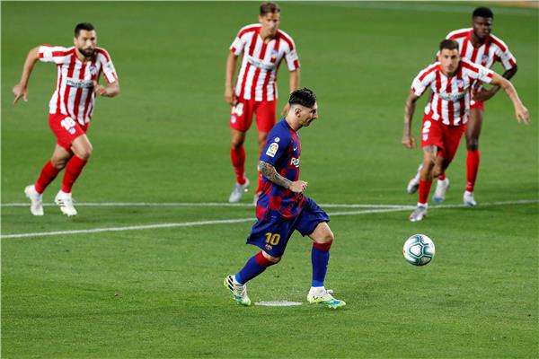 من مواجهة سابقة بين برشلونة وأتلتيكو