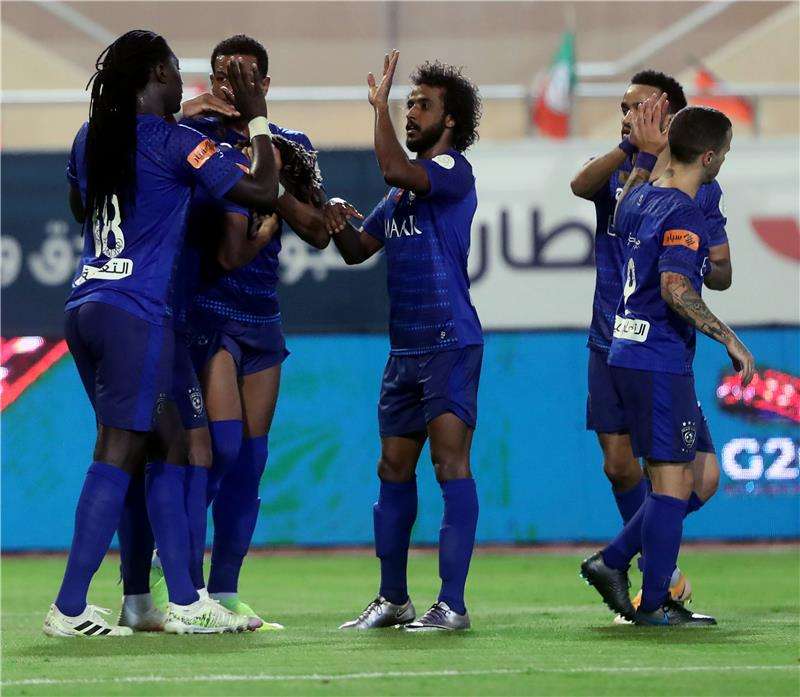 لاعبو الهلال