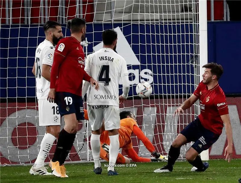 ?i=albums%2fmatches%2f2240462%2f2020-11-20-08832129_epa