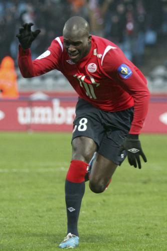 2010-12-05t181354z_01_pr02_rtridsp_3_soccer-france_reuters
