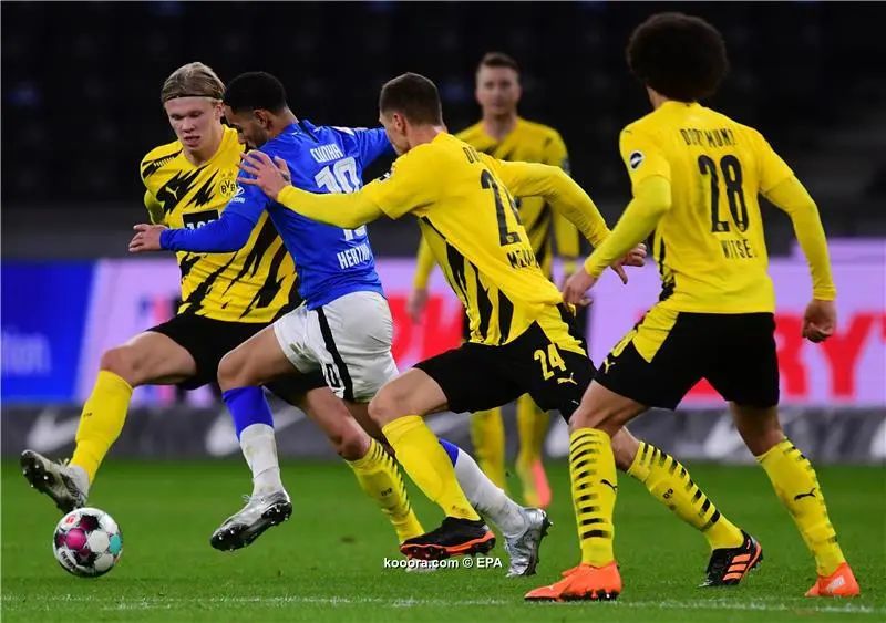 ?i=epa%2fsoccer%2f2020-11%2f2020-11-21%2f2020-11-21-08834843_epa