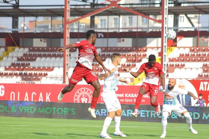 من لقاء هاتاي سبور وتشايكور ريزا سبور