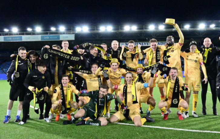 فرحة لاعبي بودو جليمت