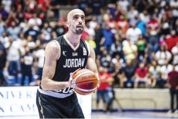 زيد عباس لاعب الأهلي