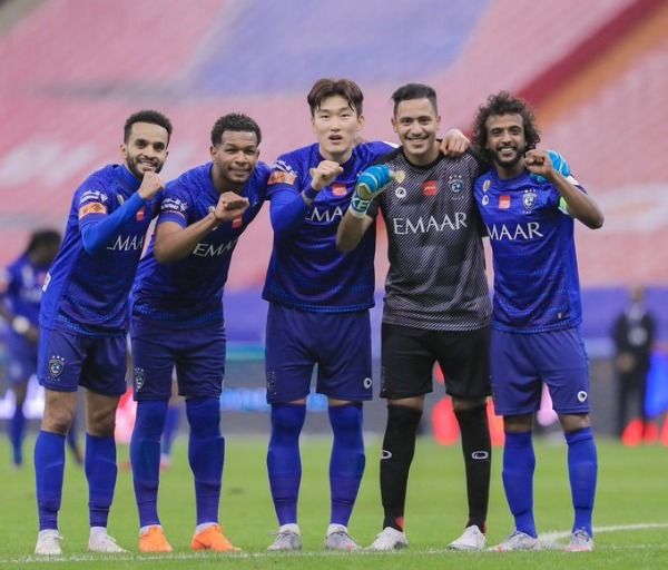 لاعبو الهلال