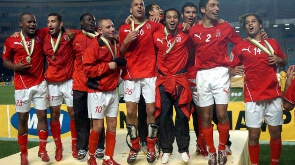 لاعبو الأهلي