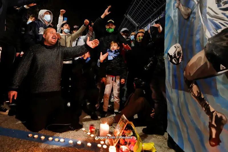 ?i=reuters%2f2020-11-25%2f2020-11-25t215512z_680198440_rc2lak9z5gvp_rtrmadp_3_soccer-argentina-maradona-naples_reuters