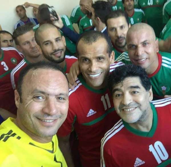 نادر السيد مع مارادونا