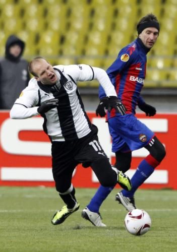 2011-02-222011-02-22t174512z_01_mos11_rtridsp_3_soccer-europe_reuters