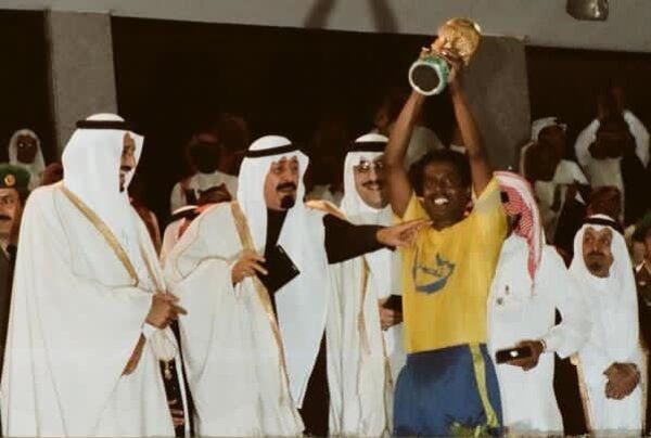 من تتويج النصر