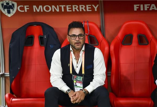  أنطونيو محمد 