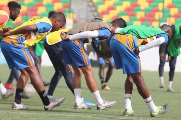 إف سى نواذيبو