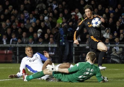 2011-02-222011-02-22t205329z_01_swt05_rtridsp_3_soccer-champions_reuters