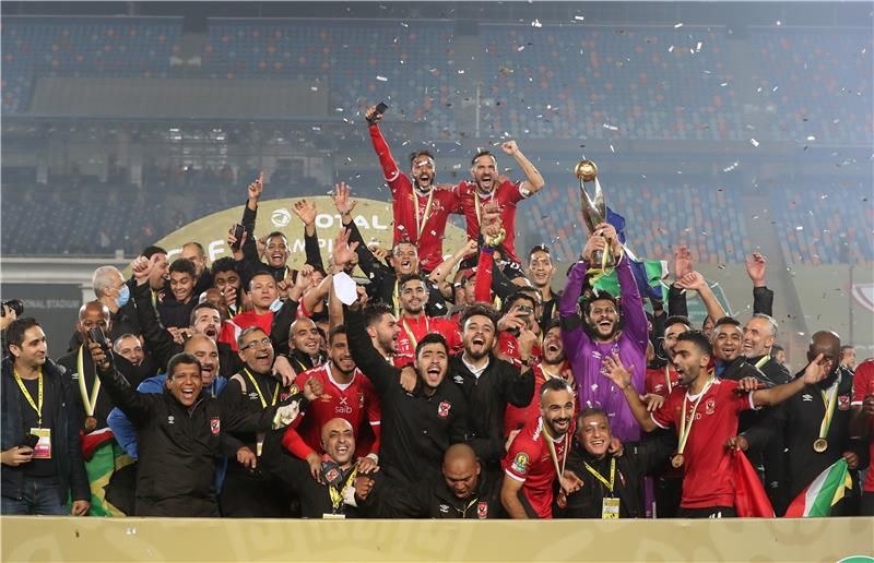 جانب من التتويج 