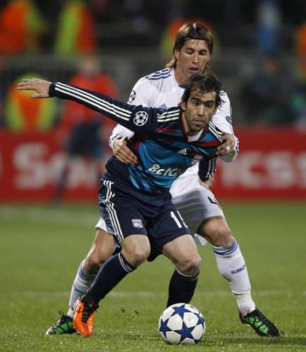 2011-02-222011-02-22t203210z_01_vak05_rtridsp_3_soccer-champions_reuters