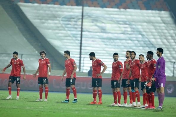 لاعبو الأهلي