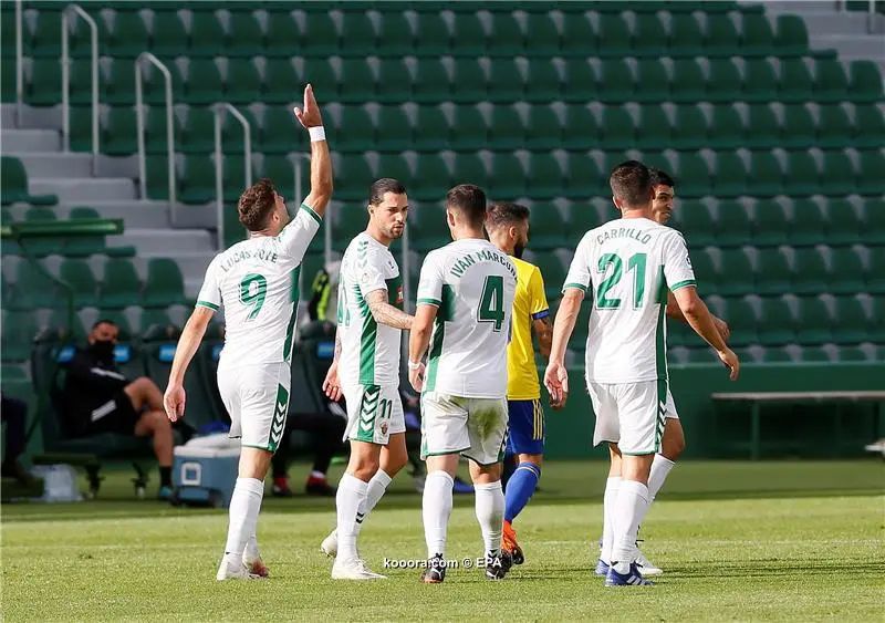 ?i=epa%2fsoccer%2f2020-11%2f2020-11-28%2f2020-11-28-08848388_epa