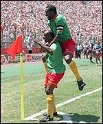 ميلا أكبر لاعب يسجل هدفا 