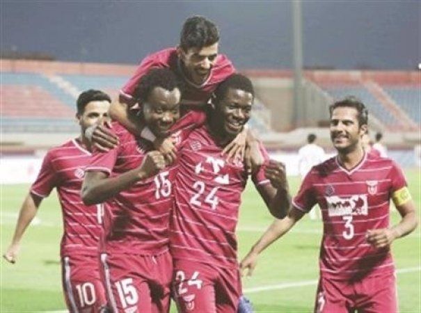 لاعبو النصر 