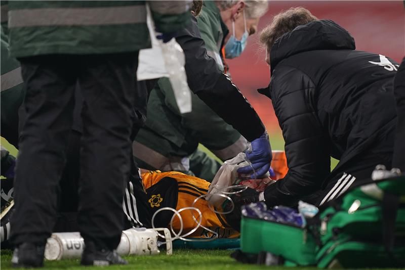 خيمينيز خلال تلقيه العلاج