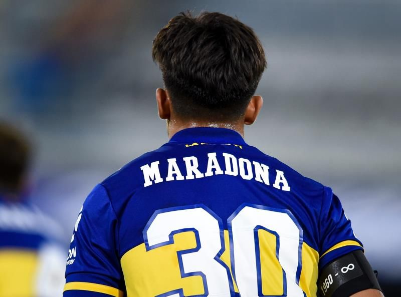 2020-11-30t003404z_1921599986_hp1egbu01ks9a_rtrmadp_3_soccer-argentina-maradona_reuters