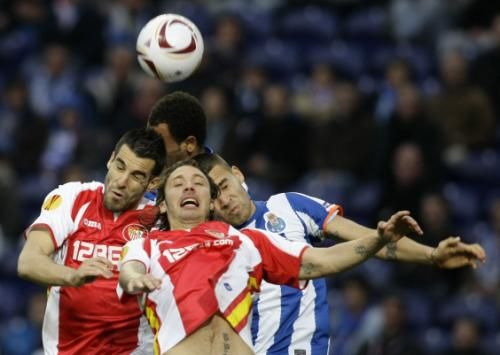 2011-02-232011-02-23t192541z_01_mvi15_rtridsp_3_soccer-europa_reuters