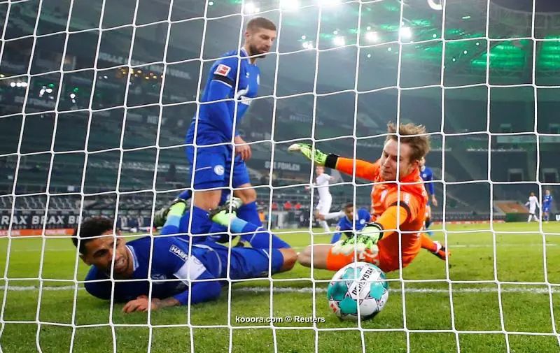 ?i=reuters%2f2020-11-28%2f2020-11-28t200705z_676809533_up1egbs1fp6a9_rtrmadp_3_soccer-germany-bmg-s04-report_reuters