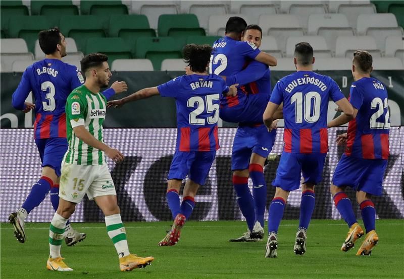 لاعبو إيبار 