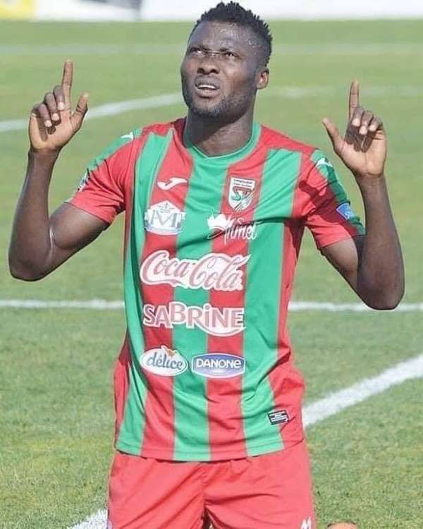 اليمي سيكيرو