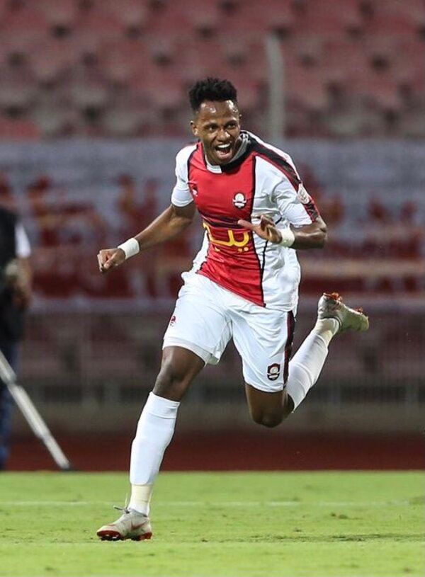 عبد الفتاح آدم