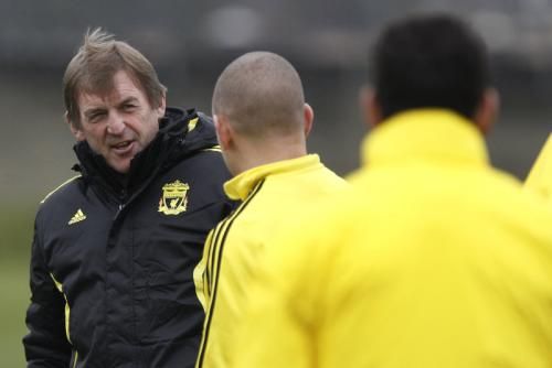 2011-02-232011-02-23t122008z_01_pnn08_rtridsp_3_soccer-europa_reuters