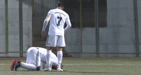 فرحة لاعب السموع