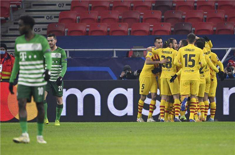 فرحة لاعبي برشلونة