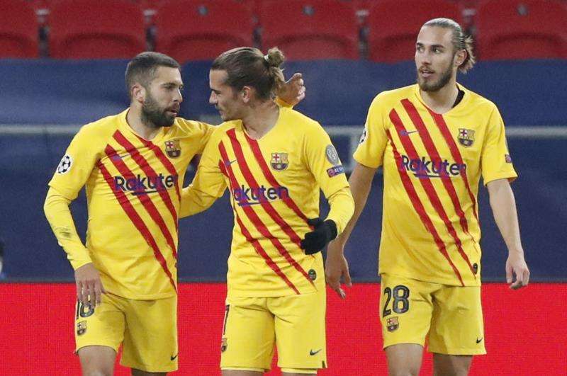 لاعبو برشلونة