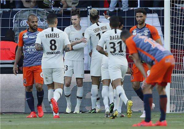 لاعبو  باريس سان جيرمان