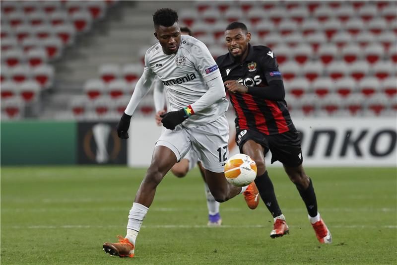 من مباراة نيس وليفركوزن