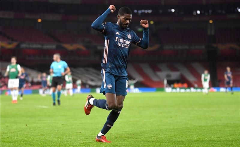 أينسلي مايتلاند نايلز