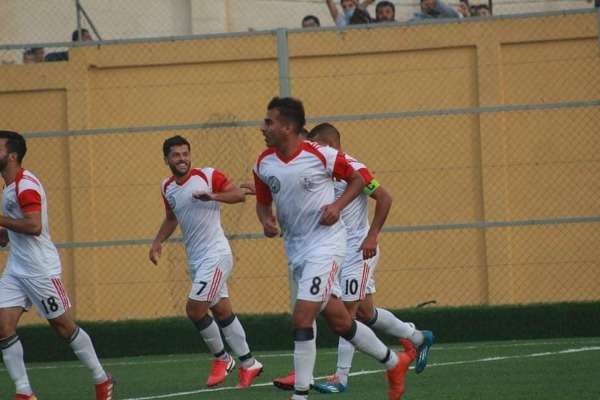 لاعبو شباب خانيونس يحتلفون بالتسجيل في شباك الصداقة