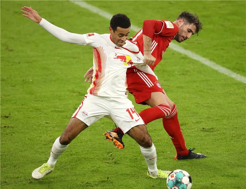 مارتينيز أمام لايبزيج